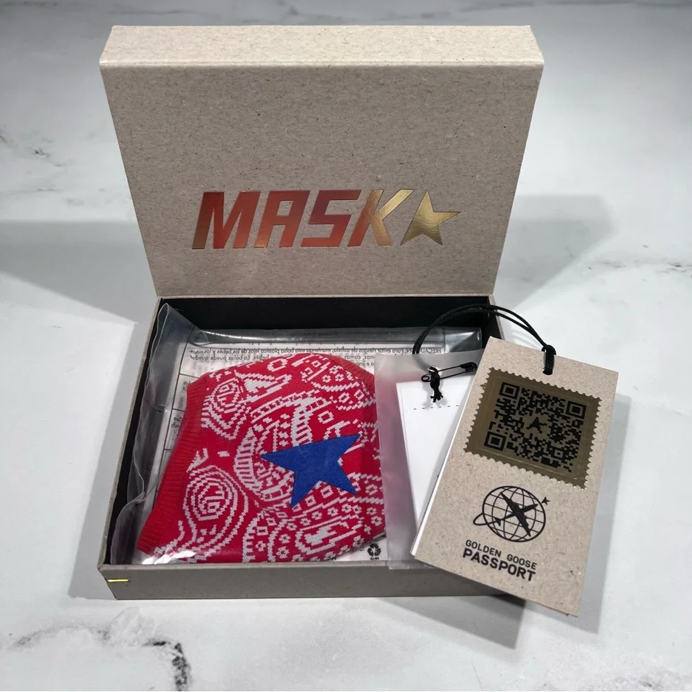 Golden Goose Star Face Mask Knitted Red Bandana Print
